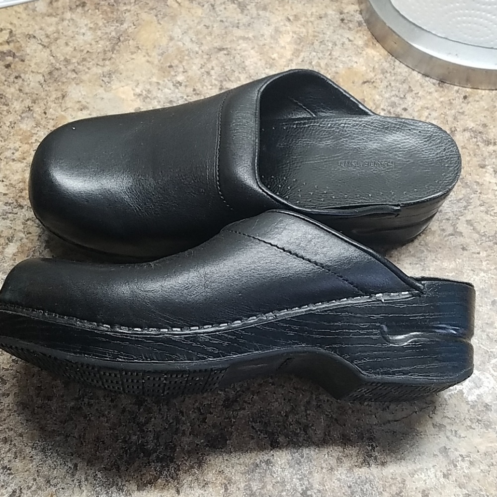 Clogs